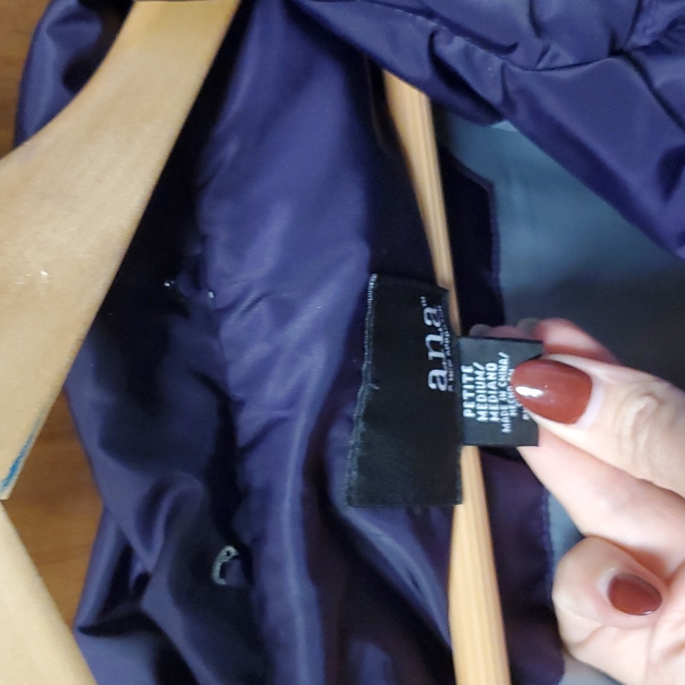 Coat - Picture 3 of 3